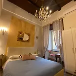 Pensión Corso 211 Beds & 4*