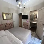 Corso 211 Beds &